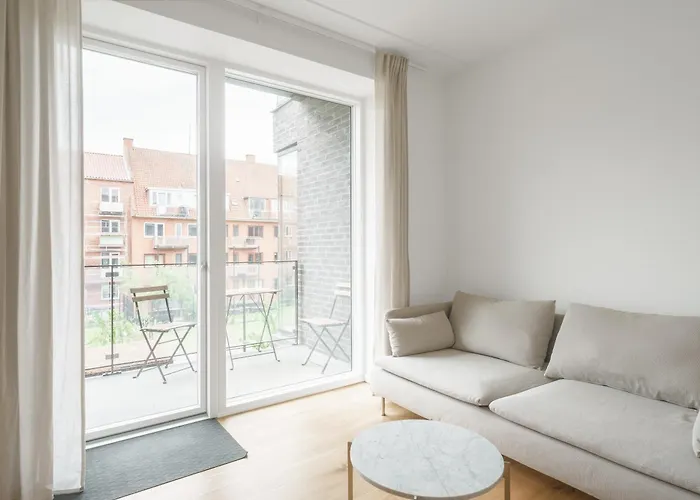 Fantastic 2-Bed W Balcony