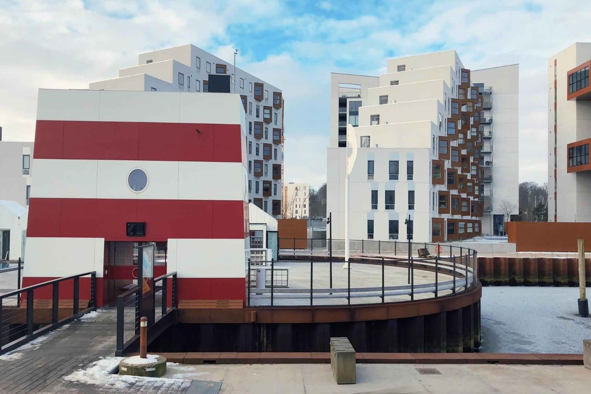 Fantastic 2-bed W Balcony *